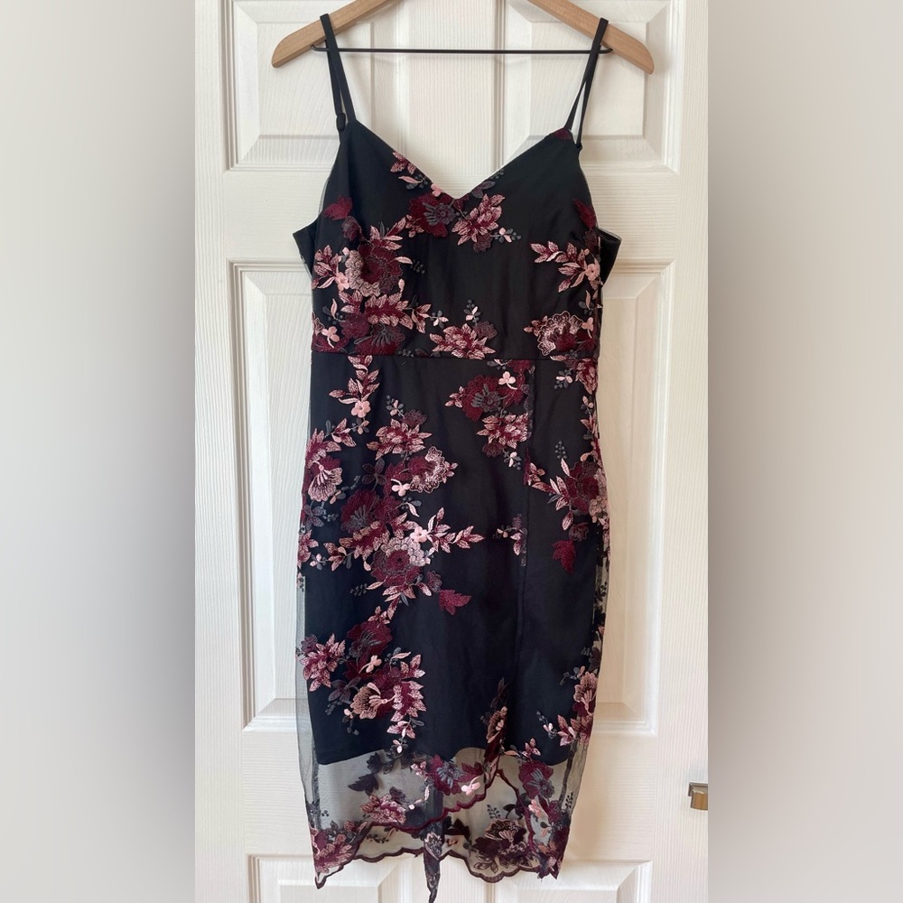 Guess Floral Chiffon Overlay Sheath Dress - Picture 2 of 9